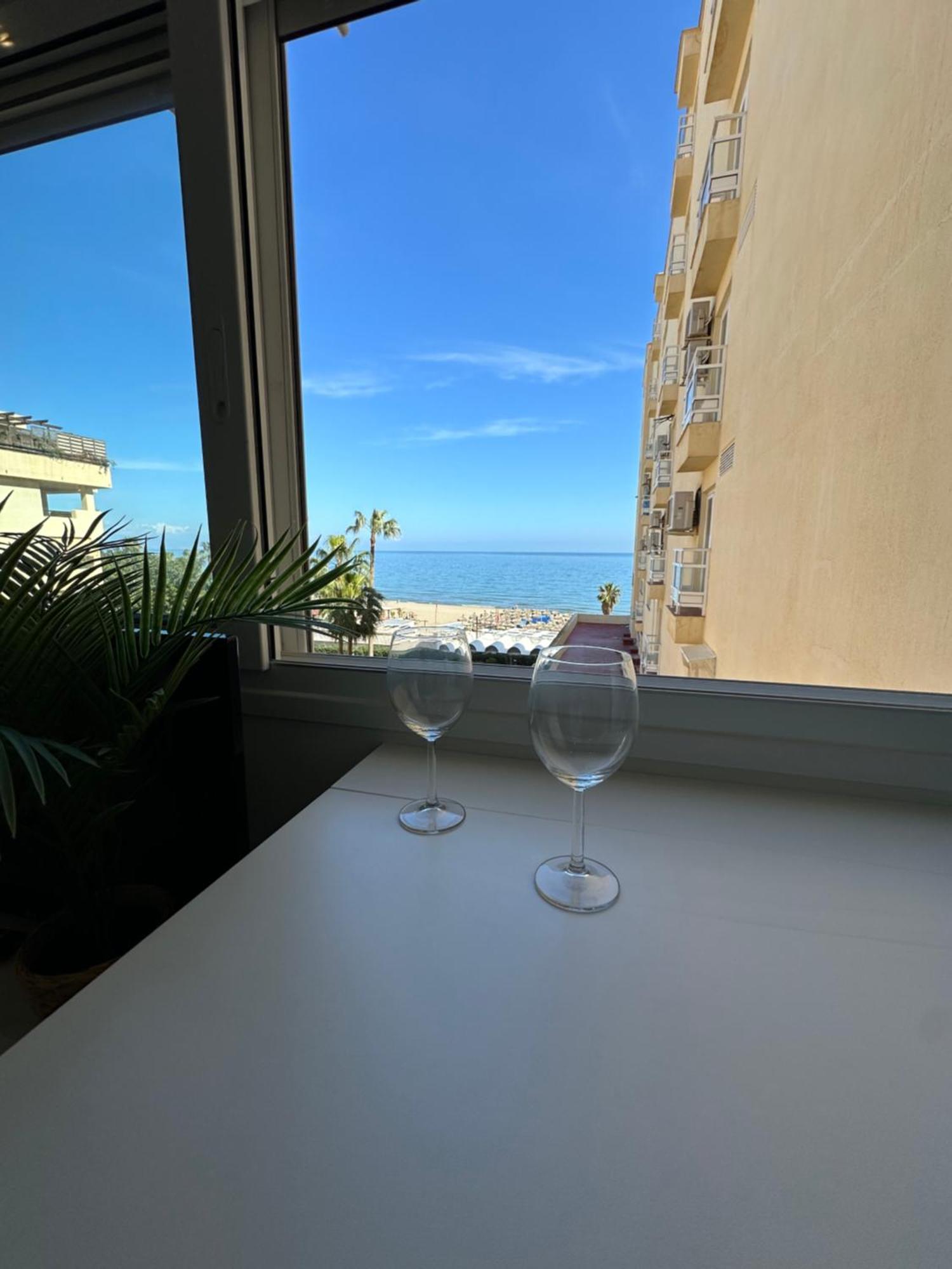 Carihuela Paradise Beach Torremolinos Bagian luar foto